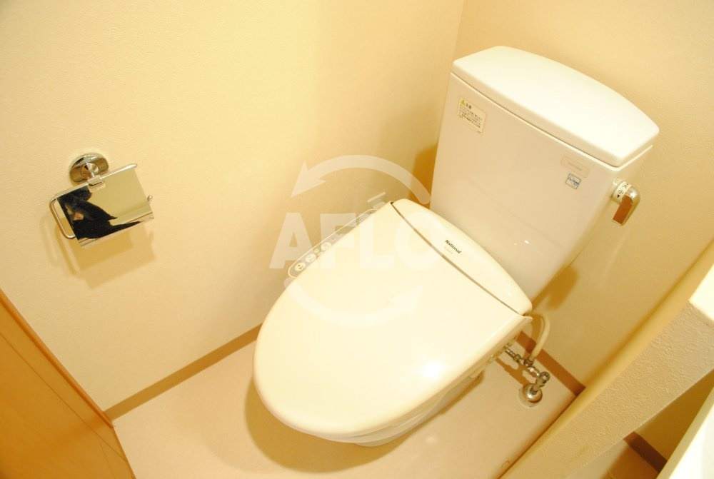 トイレ　エスリード御堂筋梅田　トイレ