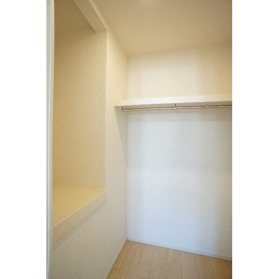 収納　ウォークインクローゼット