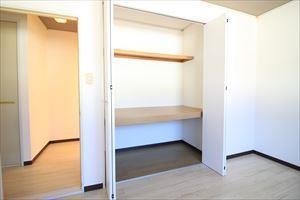 その他　洋室収納