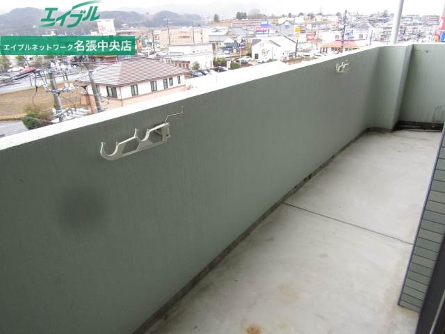 バルコニー　同物件・別室の写真です。