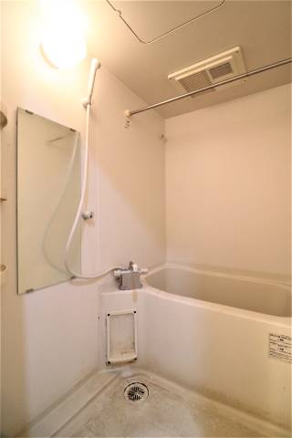 バス・シャワールーム　1日の疲れを癒しましょう。