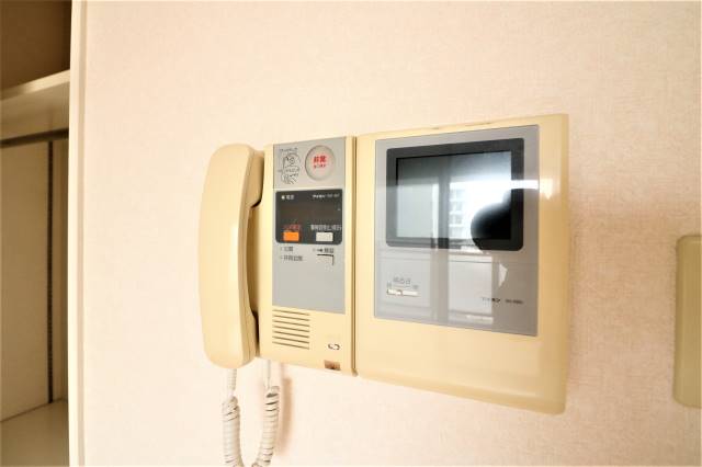 セキュリティ　モニターホンで安心です。