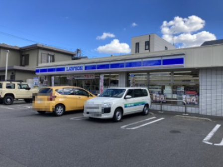 コンビニ　ローソン 西区上名古屋三丁目店（コンビニ）まで323m