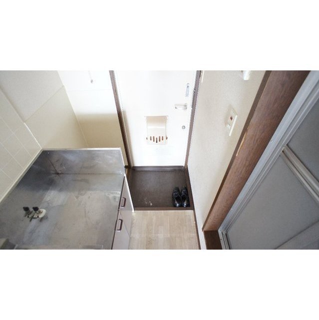 玄関　玄関（同仕様タイプ）