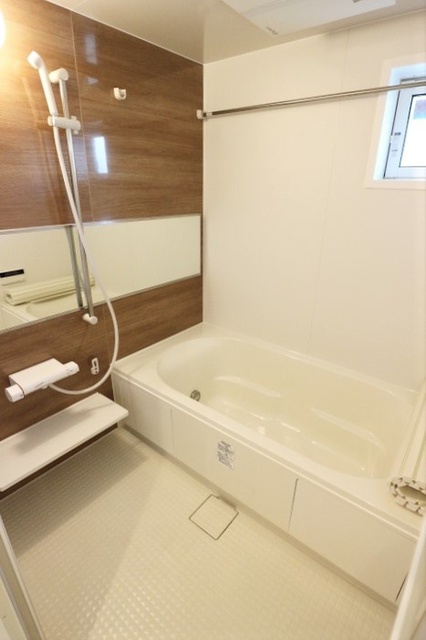 バス・シャワールーム　バスルーム