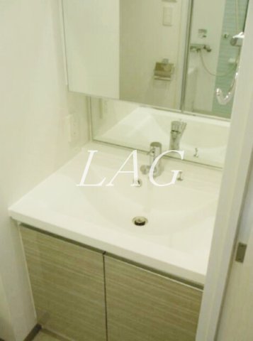 洗面設備　洗面台です。