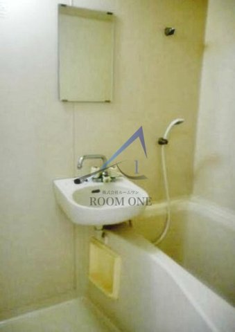 バス・シャワールーム　お風呂です。