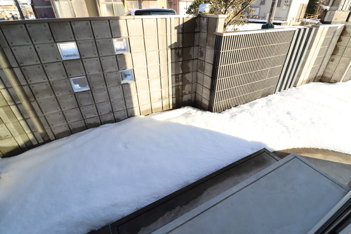 バルコニー　テラス