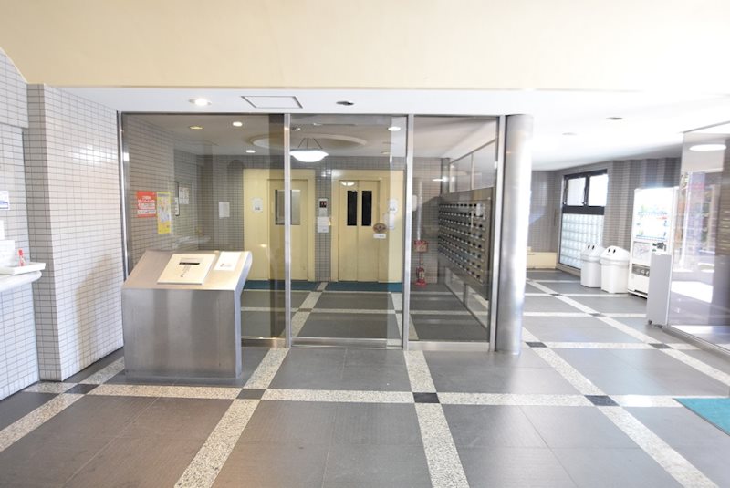 エントランス　オートロック対応マンション