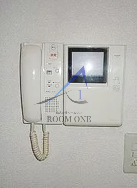 セキュリティ　モニター付きインターホンです。