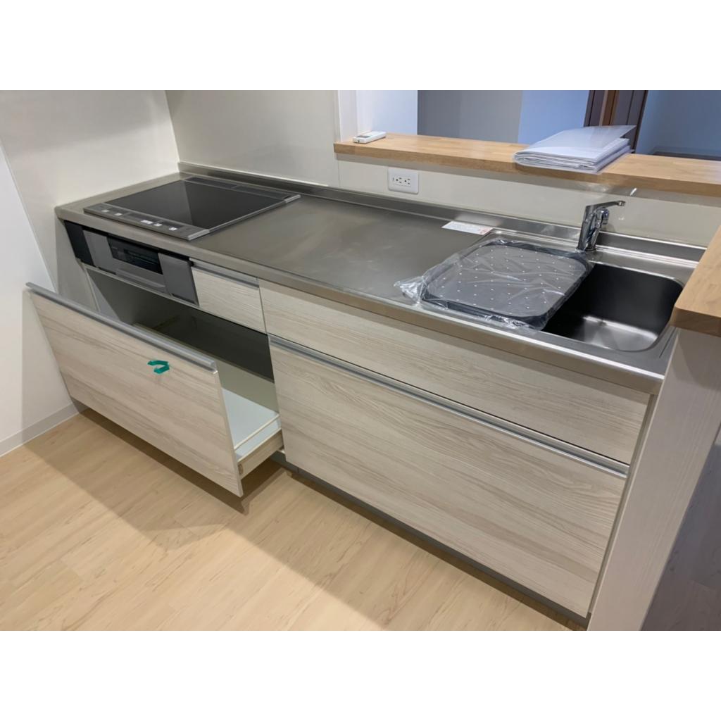 キッチン　IHコンロ付のシステムキッチン！