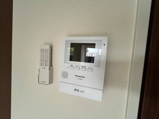 セキュリティ　写真は同じメーカーの別物件を参考にしたイメージです。