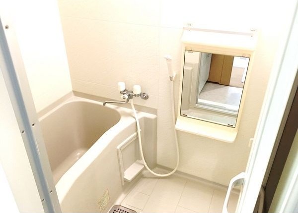 バス・シャワールーム　日々の暮らしに欠かせないお風呂です