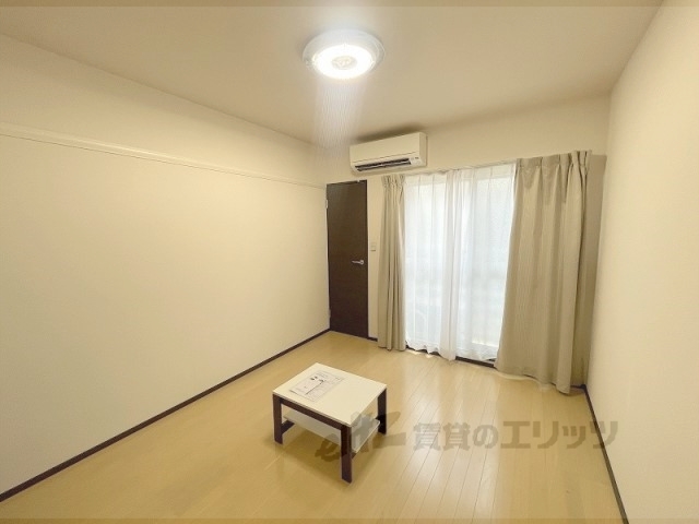 居室・リビング　洋室