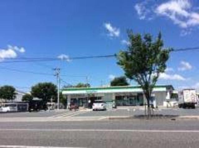 コンビニ　ファミリーマート伊丹鴻池店（コンビニ）まで697m