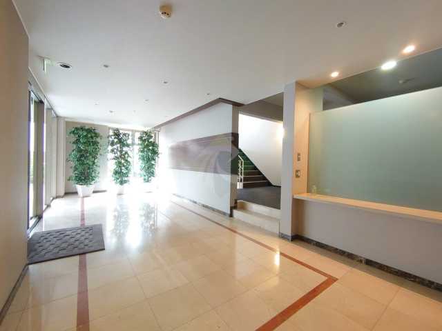 ロビー　メイクスデザイン白金台