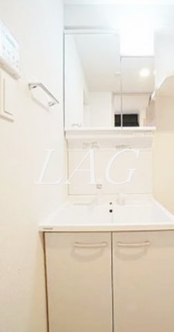 洗面設備　独立洗面台です。