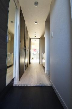 玄関　玄関（イメージ）