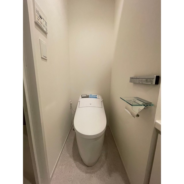 トイレ　ゆったりとした空間のトイレです