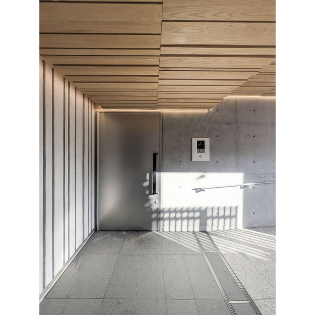 居室・リビング　毎日通るエントランスはこのようになっています