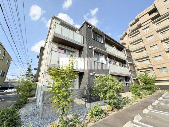 建物外観　積水ハウスのシャーメゾンです