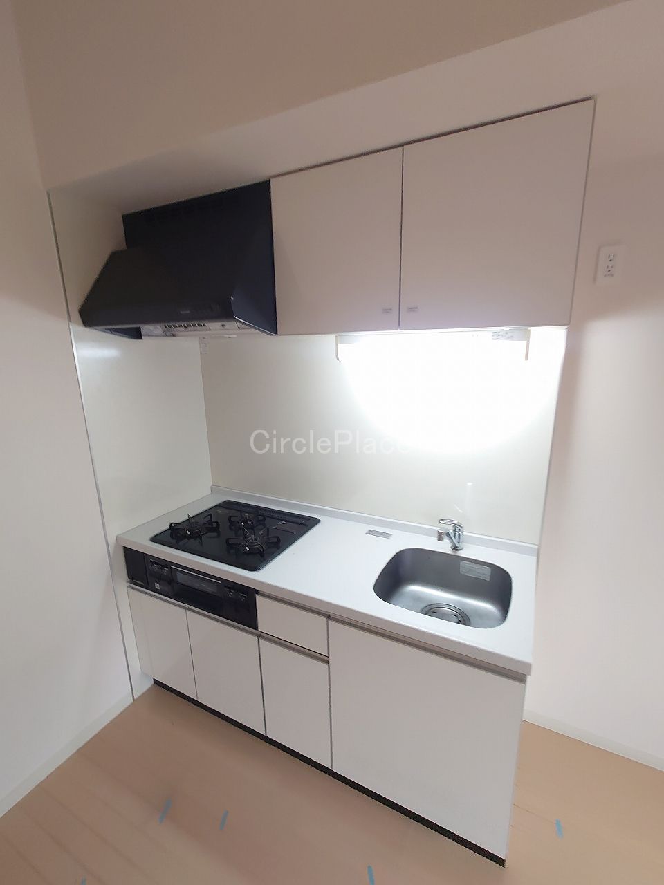 キッチン　３口ガスシステムキッチン