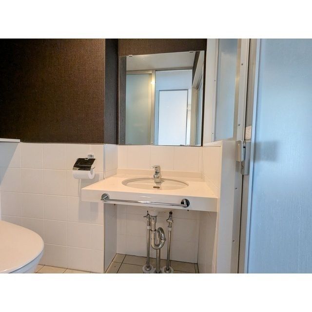 洗面設備　同物件別部屋写真