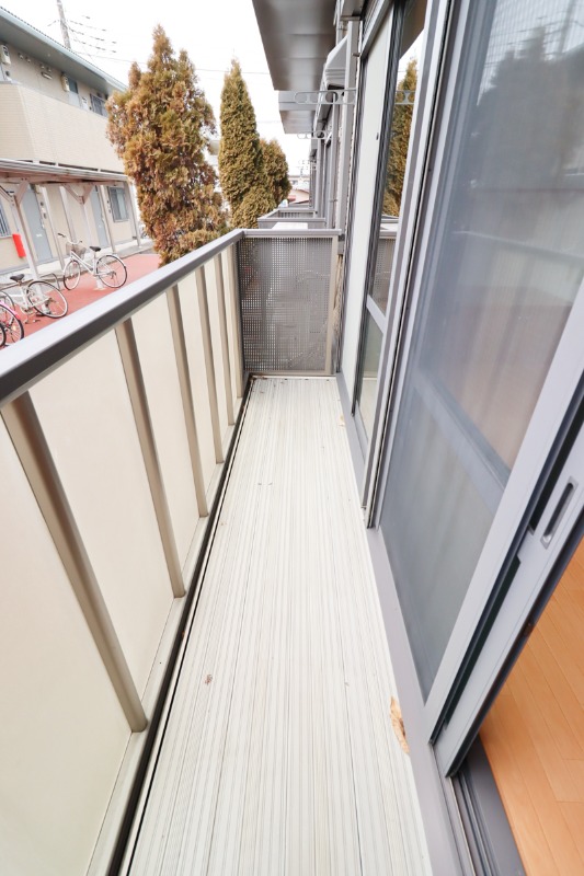 バルコニー　図面と現状に相違がある場合には現状を優先