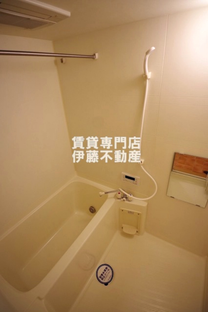 バス・シャワールーム　追い焚き機能付給湯設備＆浴室暖房乾燥機