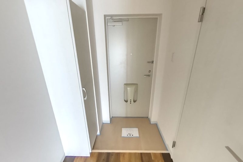 玄関　※モデルルームです