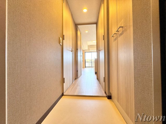 玄関　収納もある玄関です