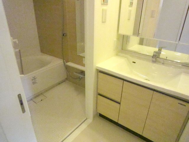 洗面設備　独立洗面台