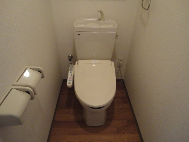 トイレ　シャワー付トイレ