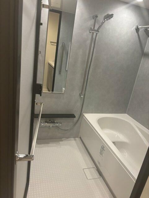 バス・シャワールーム　お風呂で日々の疲れを落としましょう