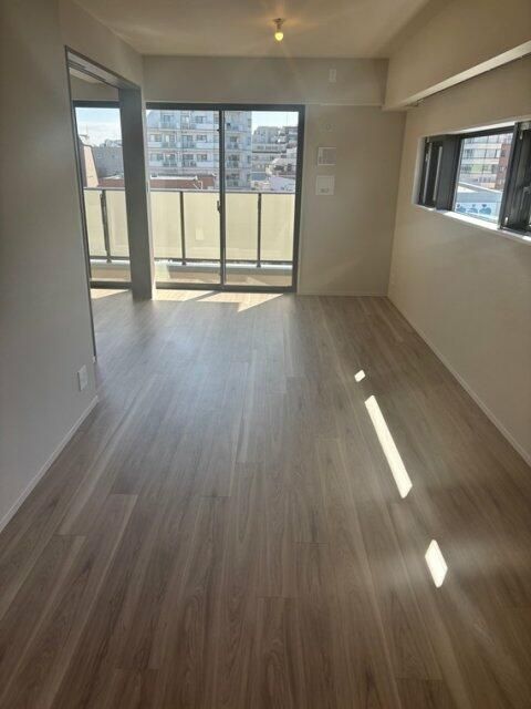 居室・リビング　ゆったりとした居間です