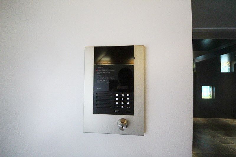 セキュリティ　エントランス
