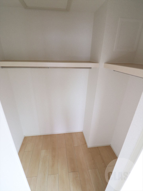 収納　ウォークインクローゼット