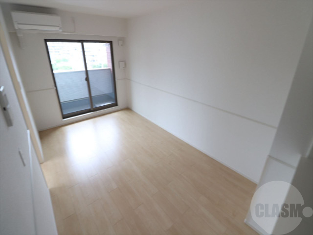 居室・リビング　１１帖のリビングルーム