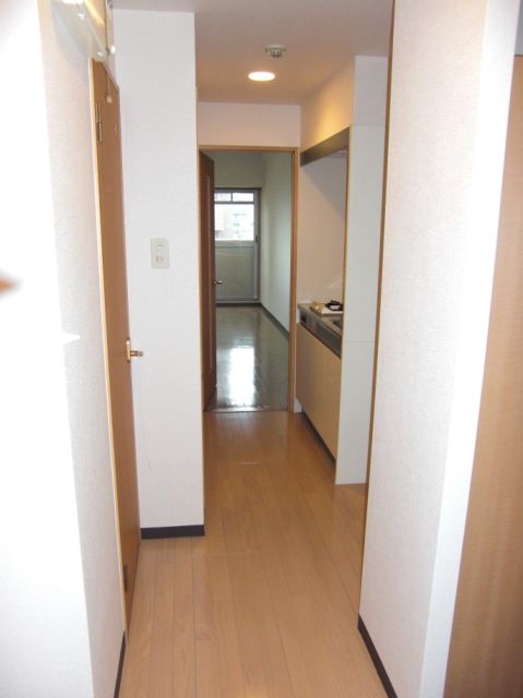 玄関　廊下
