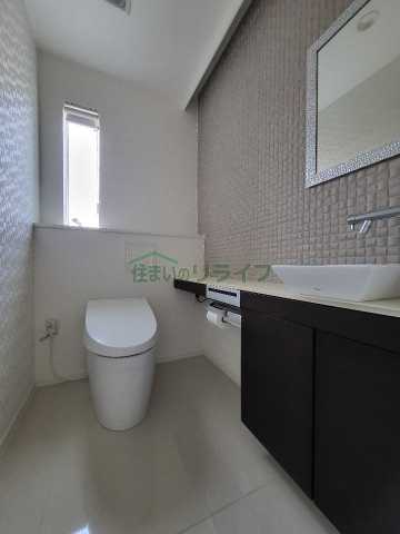 洗面設備　別部屋の参考写真で御座います。