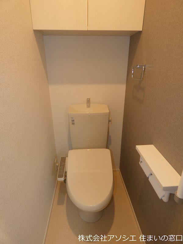 トイレ　ウォシュレット便座