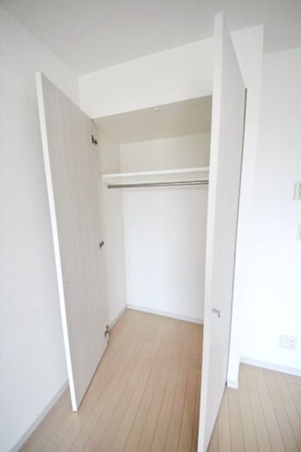 収納　※別部屋参考写真です