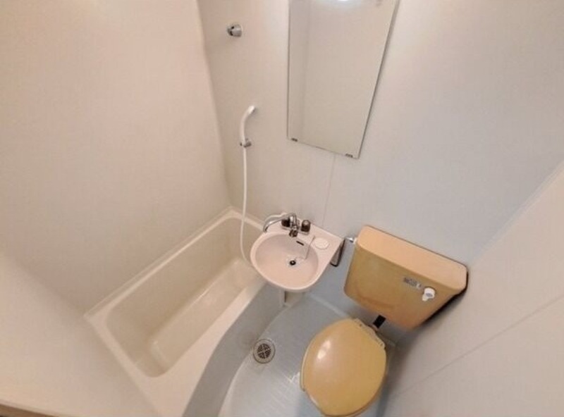 バス・シャワールーム　図面と現状に相違がある場合には現状を優先