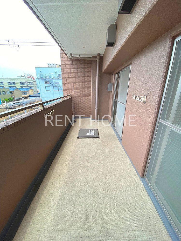 バルコニー　南向きです