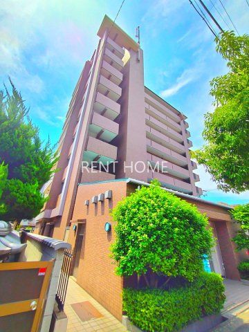 建物外観　鉄骨鉄筋コンクリート造10階建てマンション