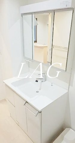 洗面設備　独立洗面台です。