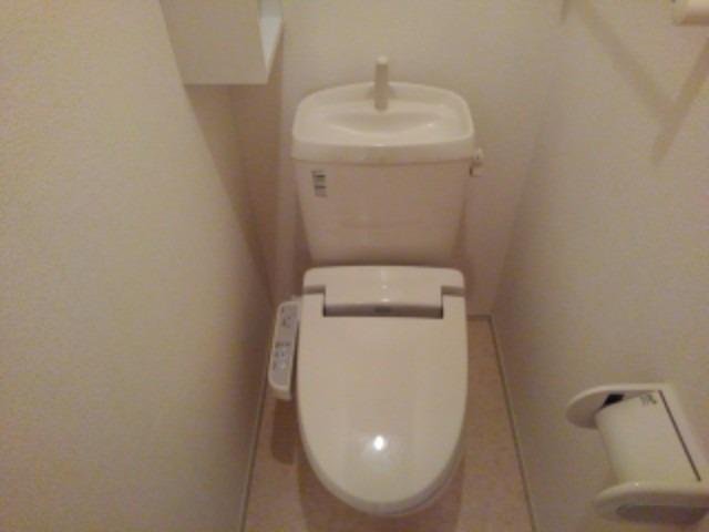 トイレ　ゆったりとした空間のトイレです