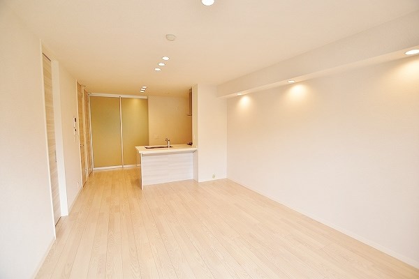 居室・リビング　★エアコン付き★