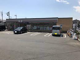 コンビニ　セブンイレブン（コンビニ）まで223m