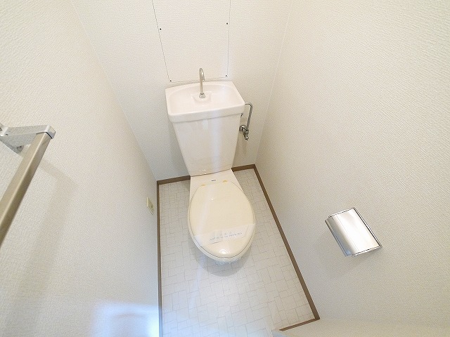 トイレ　コンパクトで使いやすいトイレです